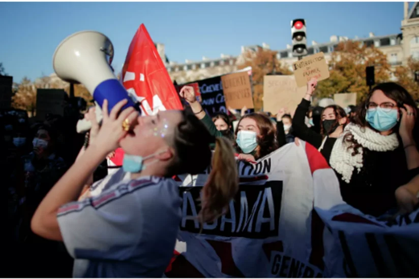 В Париже на акции протеста начались беспорядки