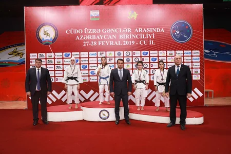 Gənc cüdoçular arasında Azərbaycan birinciliyinin ilk qalibləri müəyyənləşib