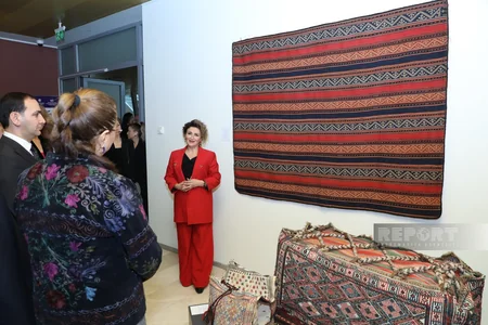 Bakıda Naxçıvan-100” xalçasının təqdimat mərasimi keçirilib