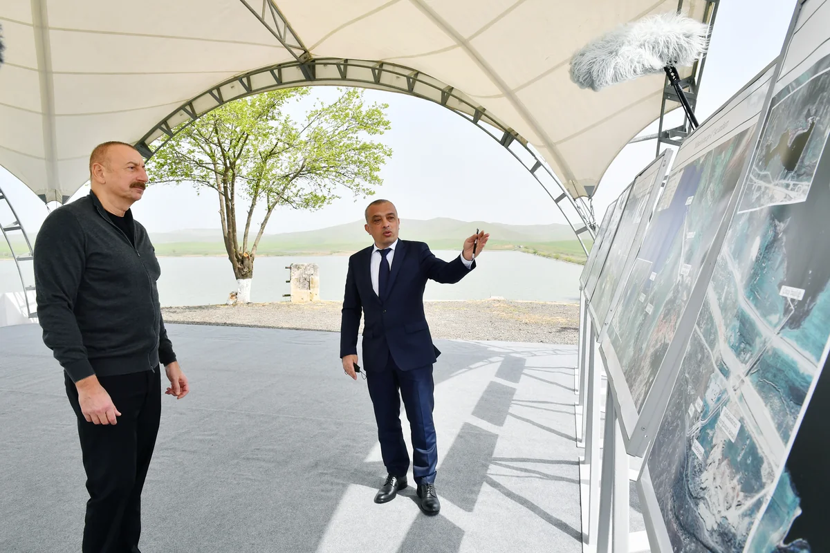 President inspects construction of Ahmadbayli-Fuzuli-Shusha highway and tunnels on this road