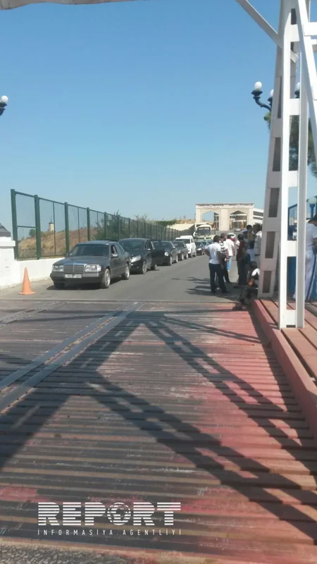 Azərbaycan-Rusiya sərhədində yaranan tıxac hələ də aradan qaldırılmayıb - FOTO