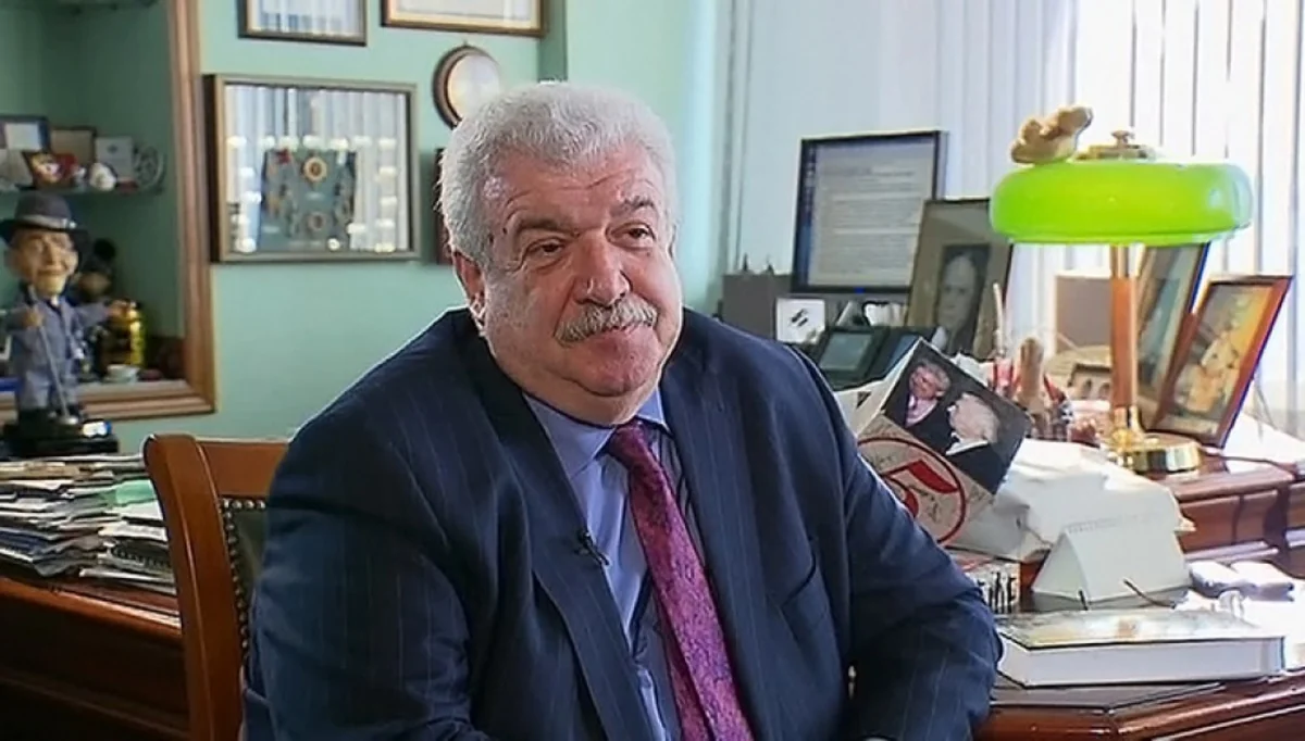 Mixail Qusman “Rusiya Federasiyasının Əməkdar Jurnalisti” fəxri adına layiq görülüb