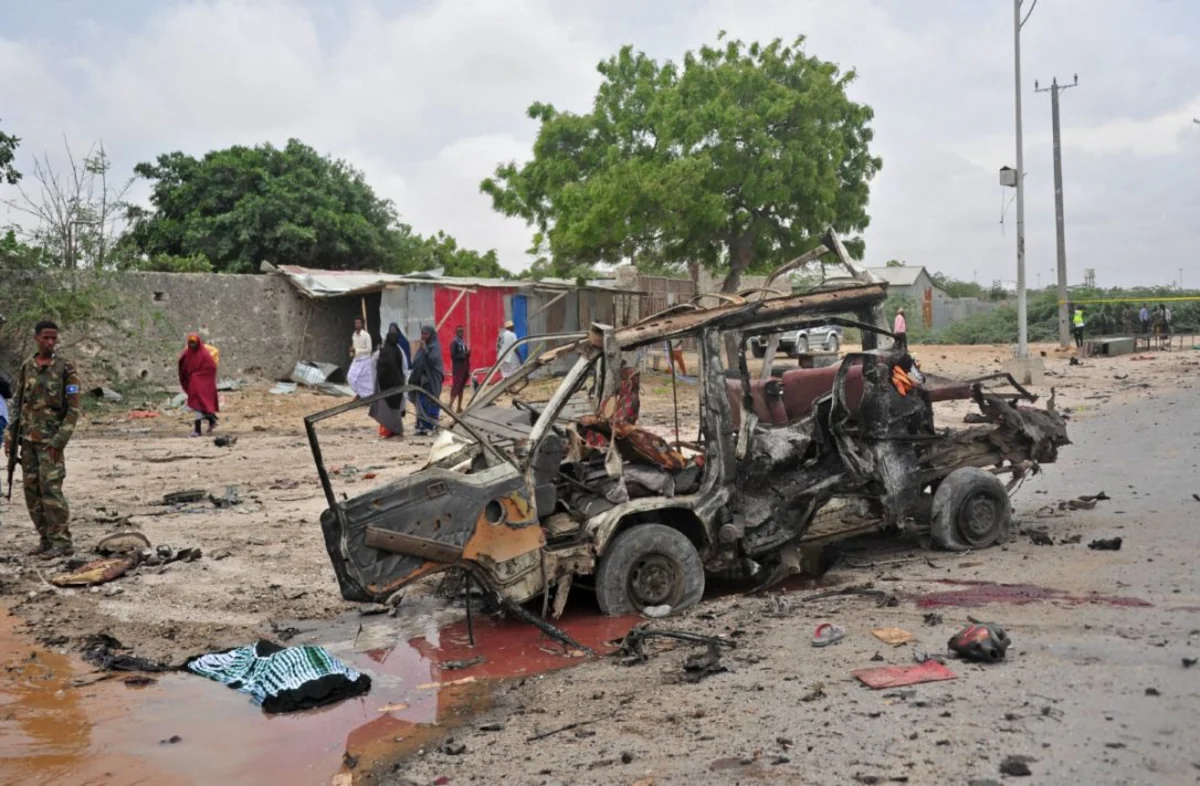 Somalidə terrorçular hərbi bazaya hücum edib, 17 hərbçi öldürülüb