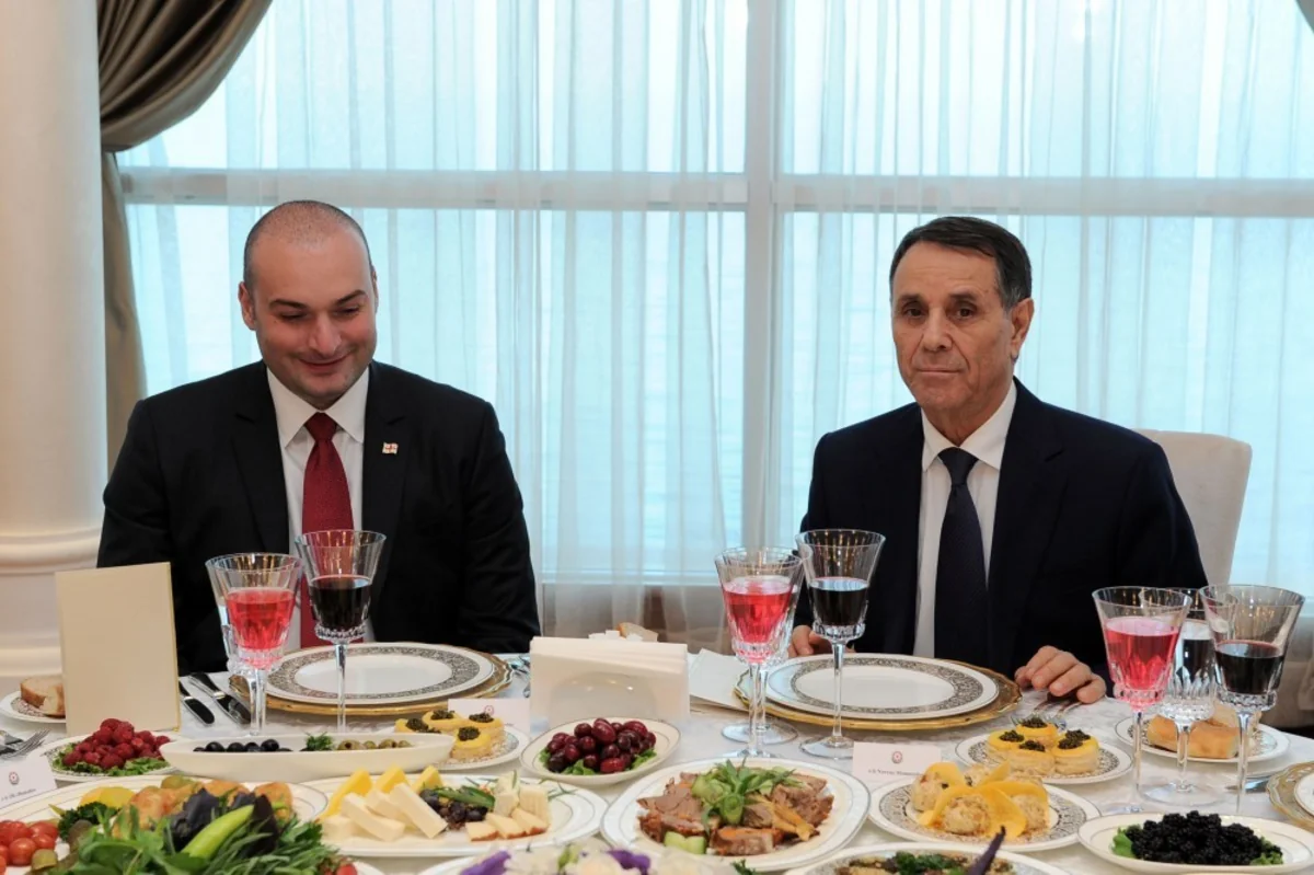 Azərbaycanın və Gürcüstanın baş nazirləri birgə şam ediblər