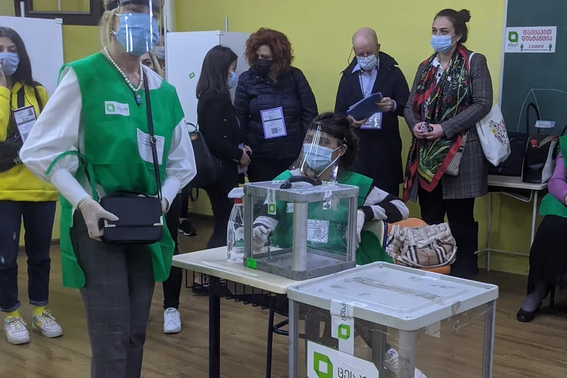 Gürcüstanda parlament seçkilərinin ilkin rəsmi nəticələri açıqlanıb