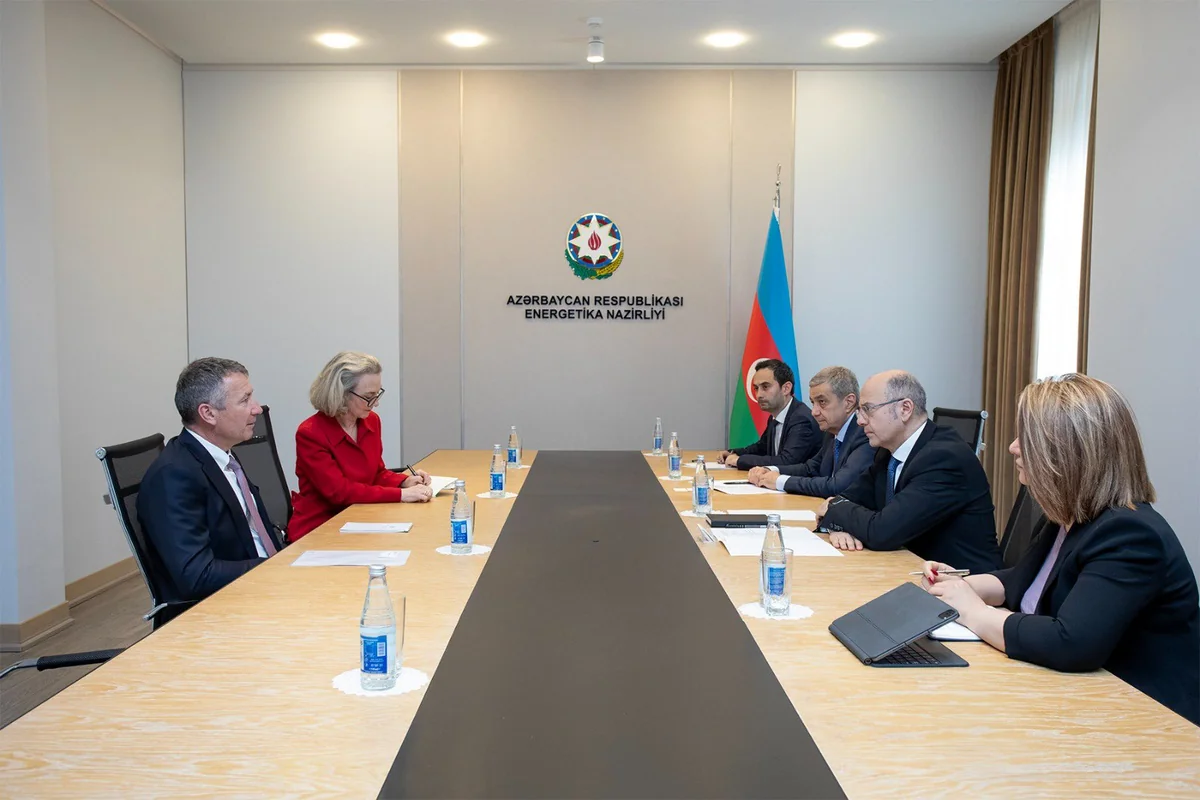 Azerbaijan, ExxonMobil explore Caspian Sea's wind energy potential