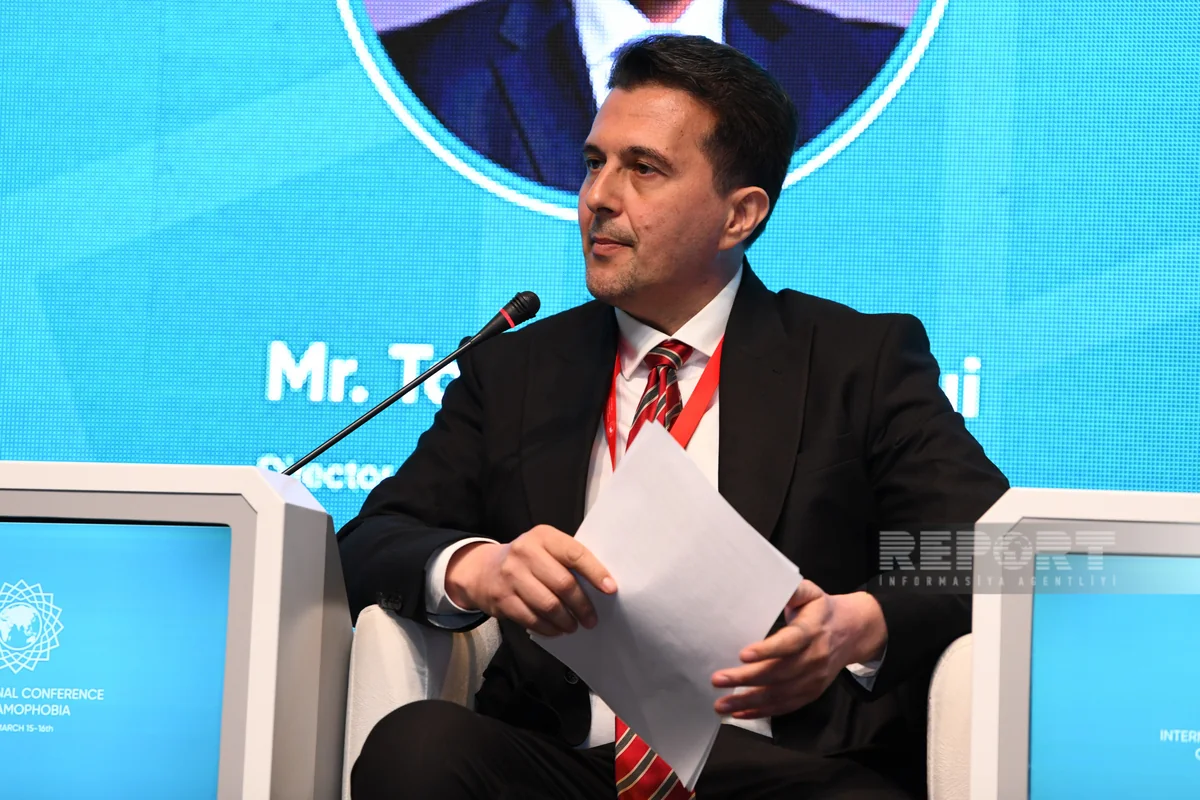 “TRT World” Araşdırma Mərkəzinin direktoru: “Bu gün dünyada islamofobiya geniş yayılıb”