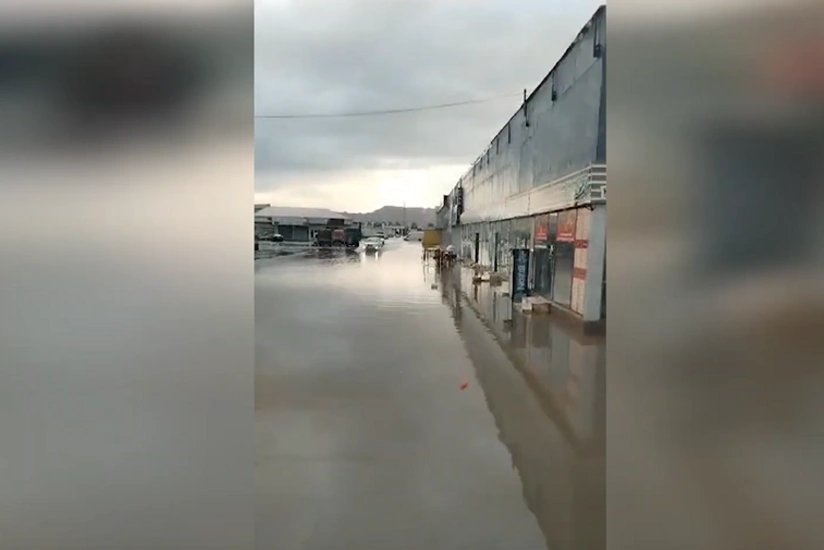 Binə və Sədərək ticarət mərkəzlərini su basıb, əraziyə xilasetmə qüvvələri cəlb edilib