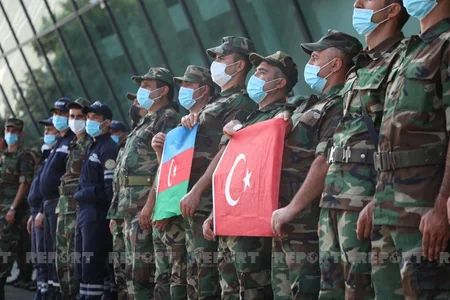 First group of Azerbaijani firefighters return home from Turkey