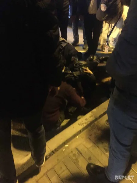 Bakıda avtomobil yolu keçən piyadanı vurdu