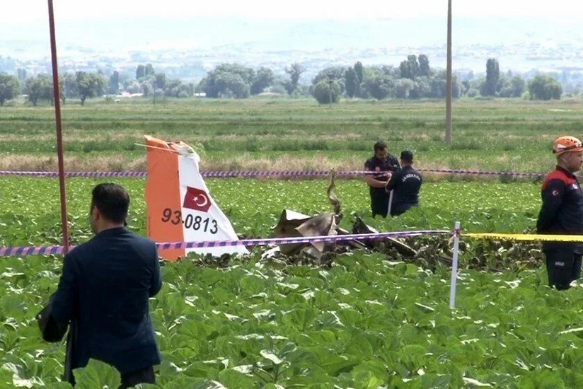 Türkiyədə təlim təyyarəsi qəzaya uğrayıb, 2 pilot ölüb