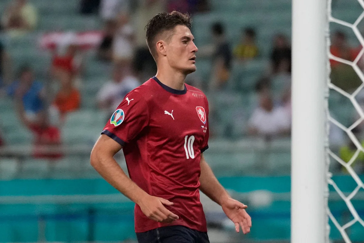 Çexiyalı futbolçu Bakıda Milan Baroşun rekordunu təkrarladı