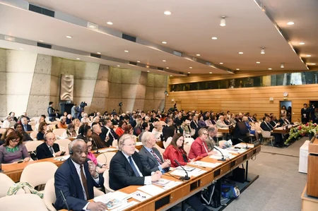 Mehriban Əliyeva Parisdə Koişiro Matsuuranın 80 illiyi münasibətilə keçirilən konfransda iştirak edib - YENİLƏNİB