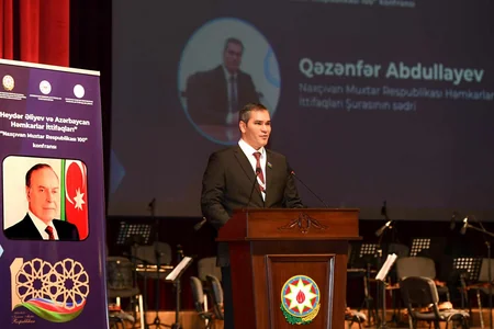 Naxçıvanda “Heydər Əliyev və Azərbaycan həmkarlar ittifaqları” mövzusunda konfrans keçirilib