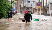 Число погибших из-за наводнения туристов на севере Китая выросло до 12