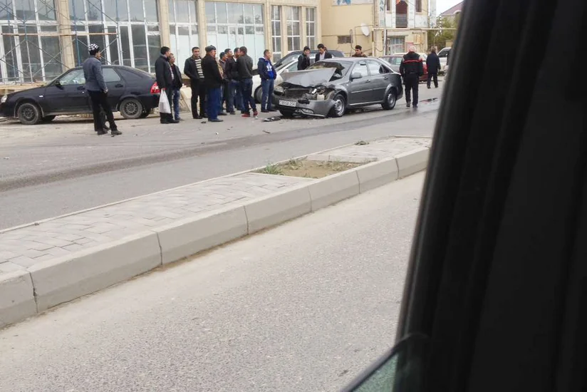 Переходивший дорогу в неположенном месте пешеход стал причиной ДТП