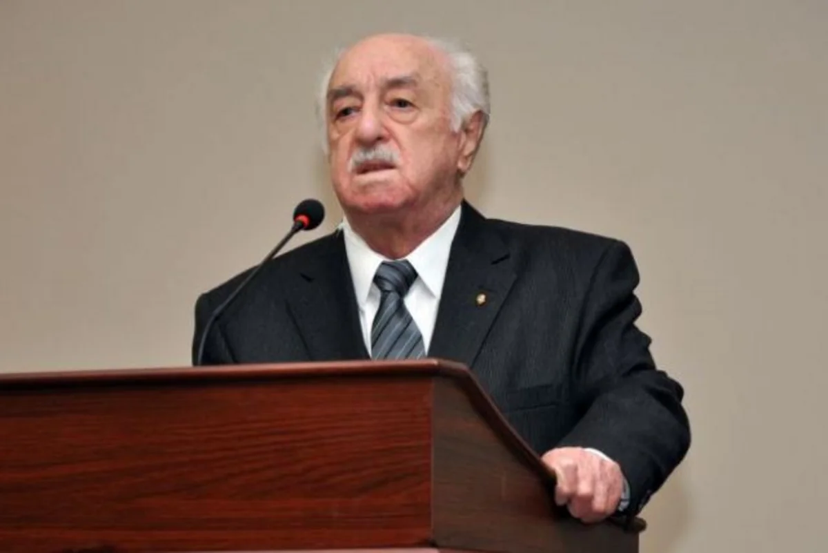 ​Prezident İlham Əliyev Fikrət İsmayılovun vəfatı ilə əlaqədar nekroloq imzalayıb