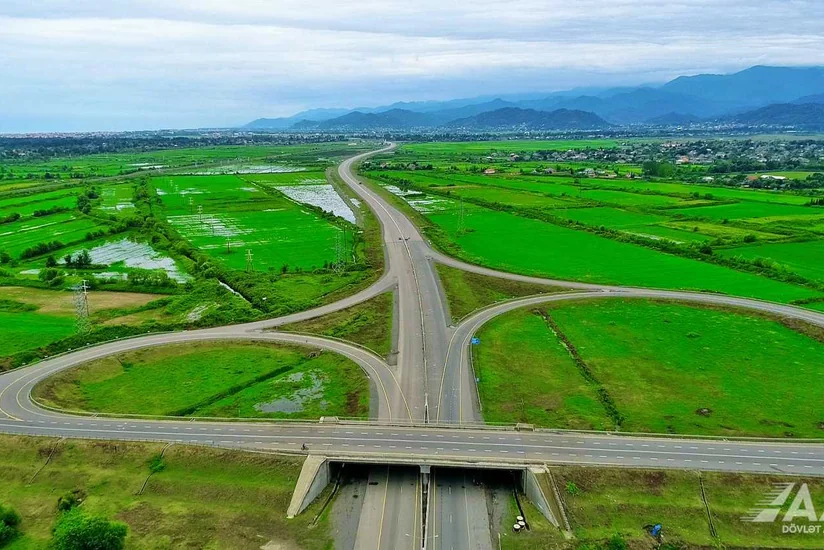 Construction of new highway from Baku to Iranian border nears complition