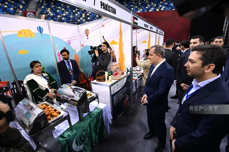 Bakıda Beynəlxalq Xeyriyyə Yarmarkası keçirilib - YENİLƏNİB