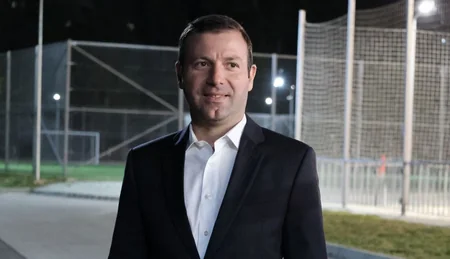 Elxan Məmmədov FIFA rəsmisi kimi Moldovaya səfər edib