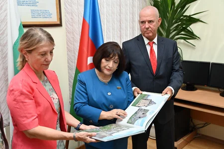 Speaker Sahiba Gafarova familiarizes with Azerbaijani Language and Culture Centre in Bulgaria 