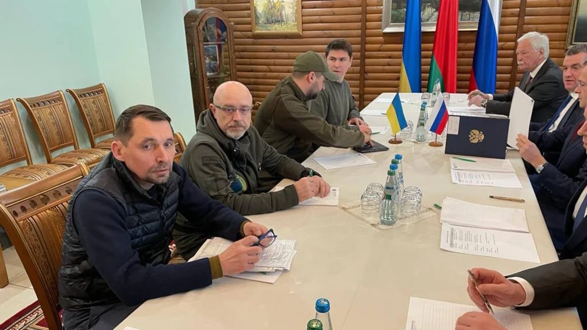 Second round of Ukraine-Russia talks get underway