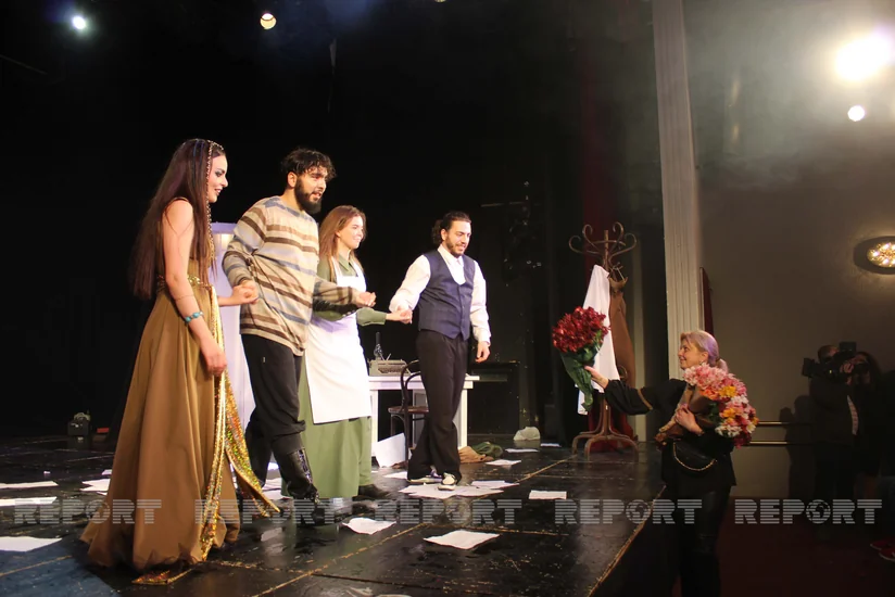 Tbilisidəki Azərbaycan teatrı yeni tamaşa ilə çıxış edib