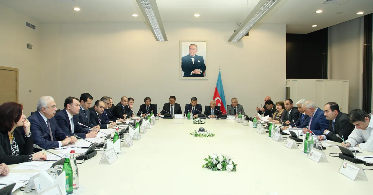 İqtisadiyyat nazirinin müavinləri QHT rəhbərləriylə görüşüblər