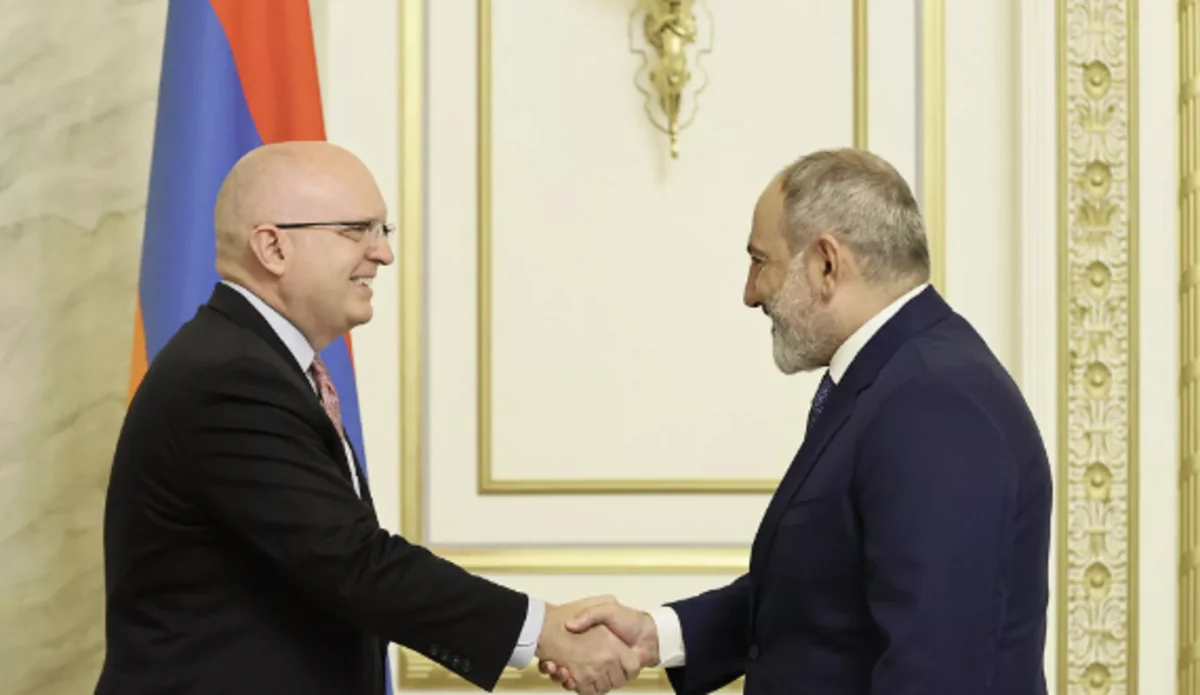 ABŞ rəsmisi Paşinyanla Azərbaycan-Ermənistan münasibətlərinin normallaşdırılmasını müzakirə edib