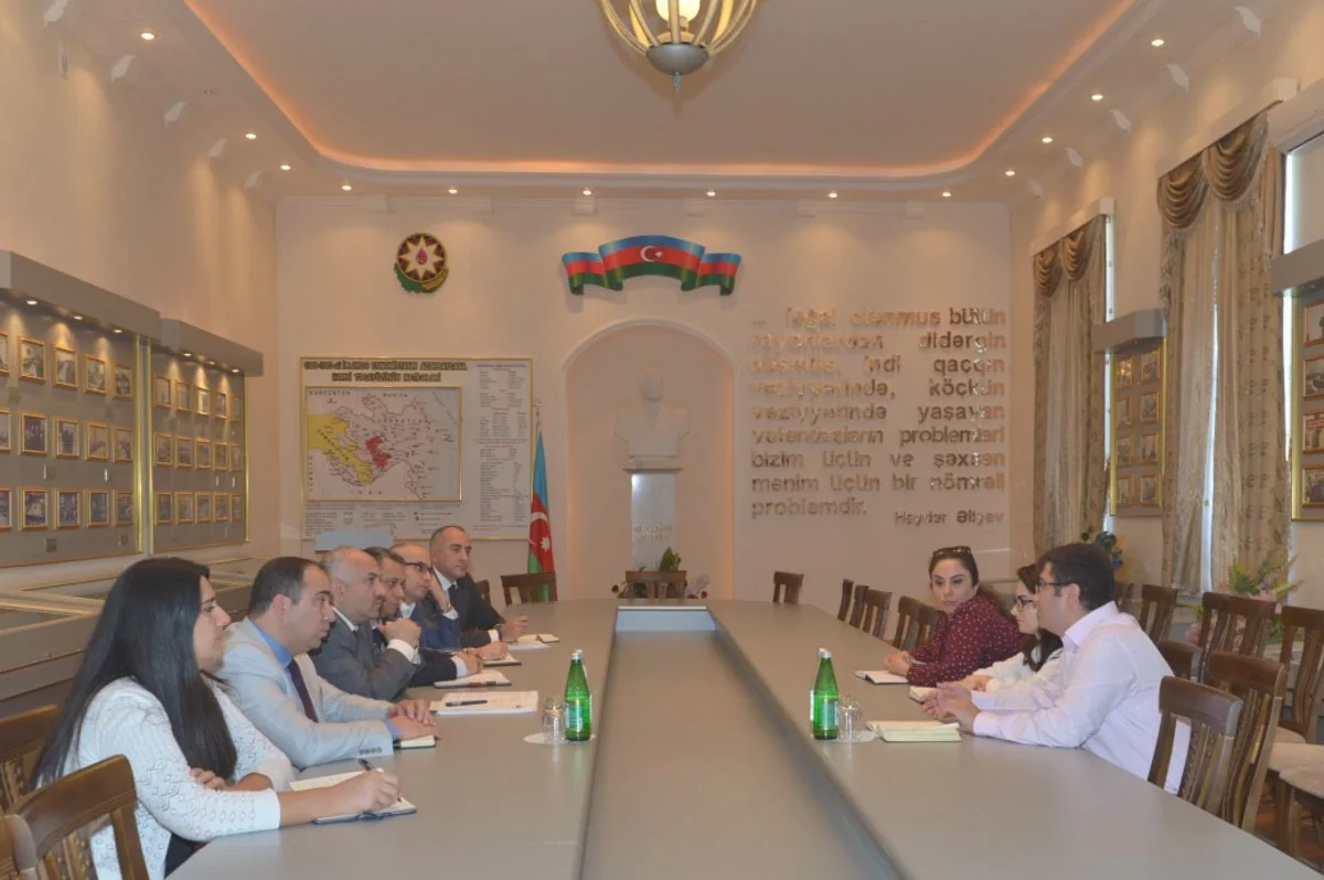 Dövlət Komitəsində məcburi köçkünlərlə bağlı həyata keçiriləcək layihə müzakirə edilib