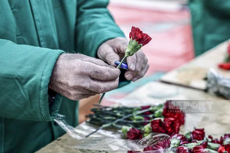 Şəhidlər xiyabanında 20 Yanvar faciəsinin ildönümü ilə bağlı hazırlıq işlərinə başlanılıb