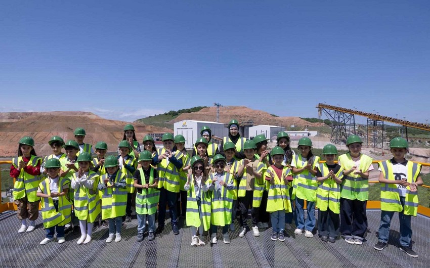 “AzerGold”un əməkdaşlarının övladları üçün qızıl mədəninə ekskursiya təşkil edilib