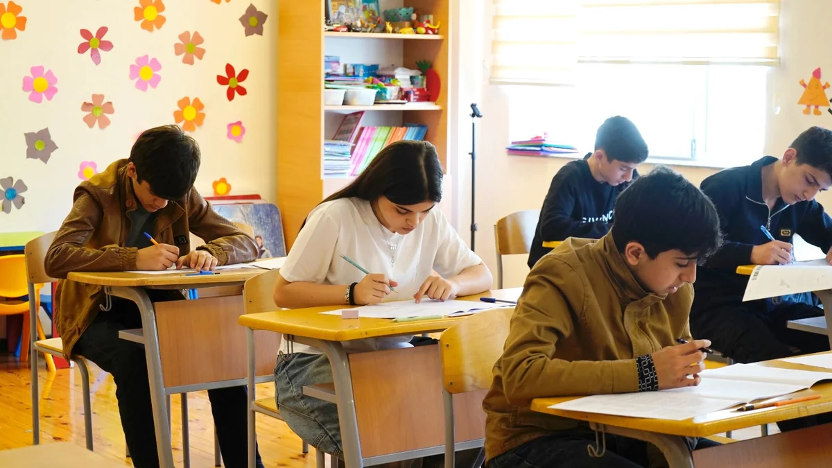DİM orta təhsil səviyyəsi üzrə buraxılış imtahanı keçirib