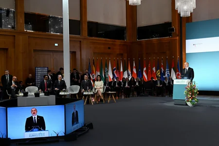 İlham Əliyev Berlində XV Petersberq İqlim Dialoqunun Yüksək Səviyyəli Seqmentində çıxış edib - YENİLƏNİB-5