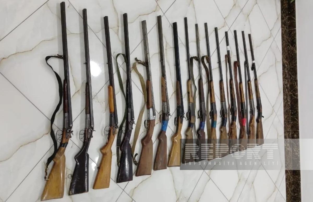 Biləsuvarda qanunsuz silahlar polisə təhvil verilib