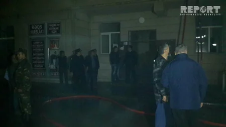 Bakıda 16 mərtəbəli binada yanğın olub, 10 nəfər tüstüdən zəhərlənib - FOTO - YENİLƏNİB