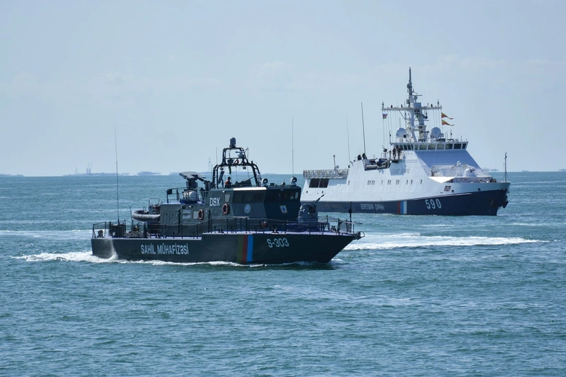 Rusiyanın hərbi gəmisi Bakıda olub, sərhədlərin təhlükəsizliyi müzakirə edilib