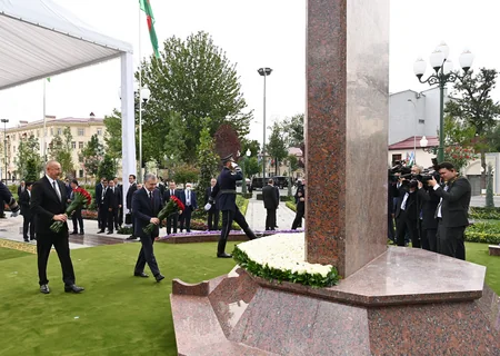 Ilham Aliyev, Shavkat Mirziyoyev attend opening of Heydar Aliyev Square in Tashkent