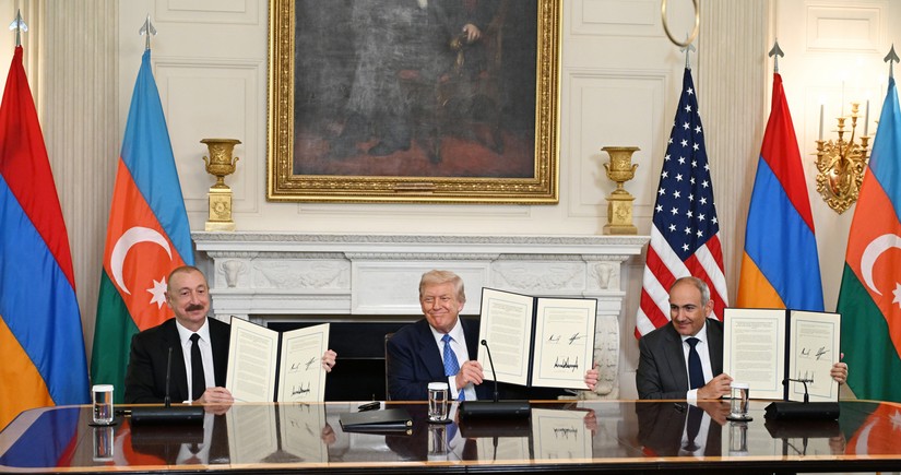 Ilham Aliyev, Donald Trump, Nikol Pashinyan sign trilateral document