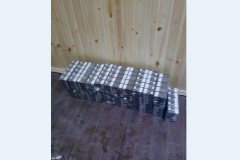 Gömrükçülər Azərbaycan vətəndaşından 24 min ədəd siqaret aşkar ediblər