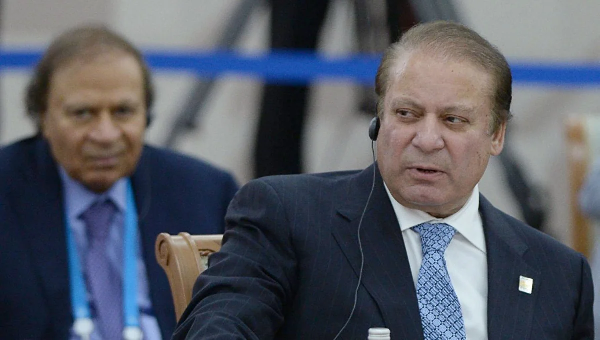 Court issues arrest warrant against former Pakistani prime minister
