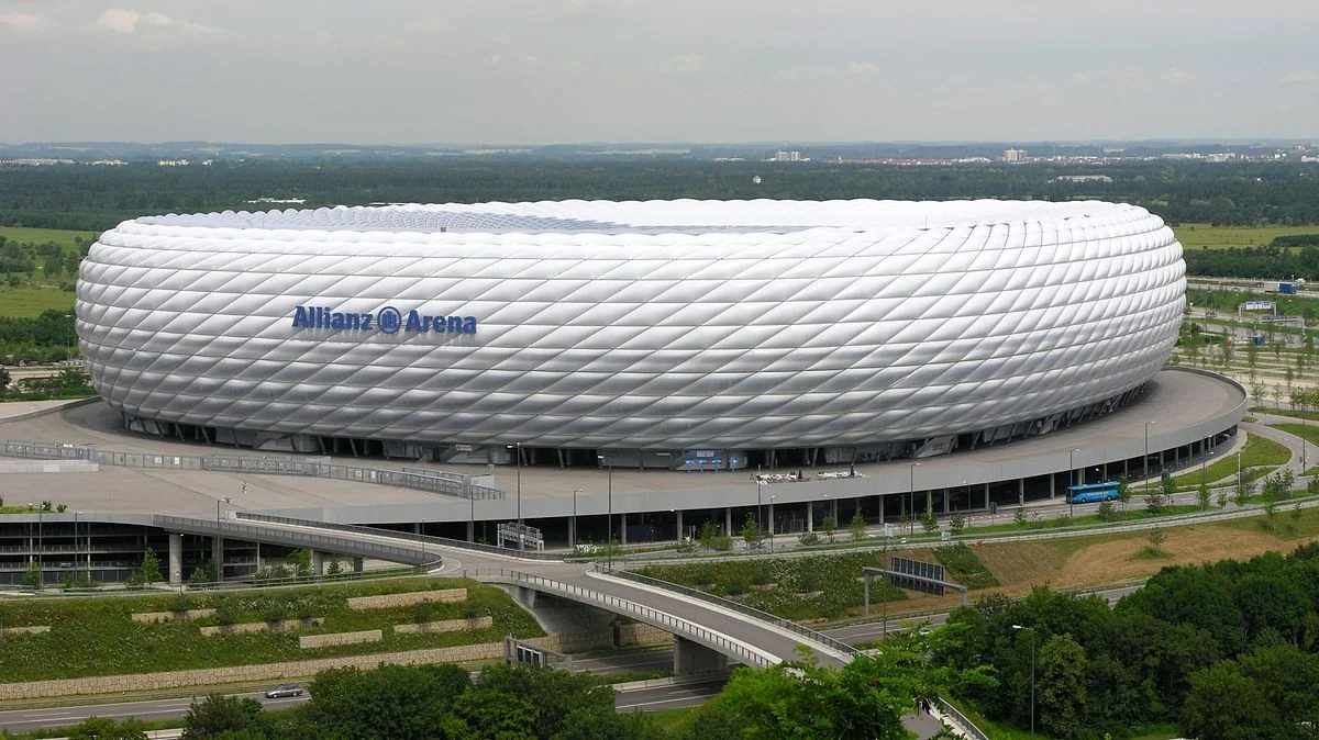 Weeds spotted growing in Bayern Munich’s Allianz Arena - PHOTO