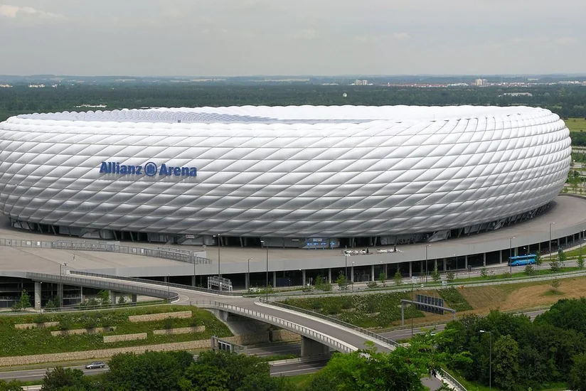 Weeds spotted growing in Bayern Munich’s Allianz Arena - PHOTO