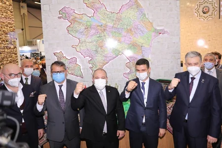İstanbulda Qarabağ Azərbaycandır stendi açılıb