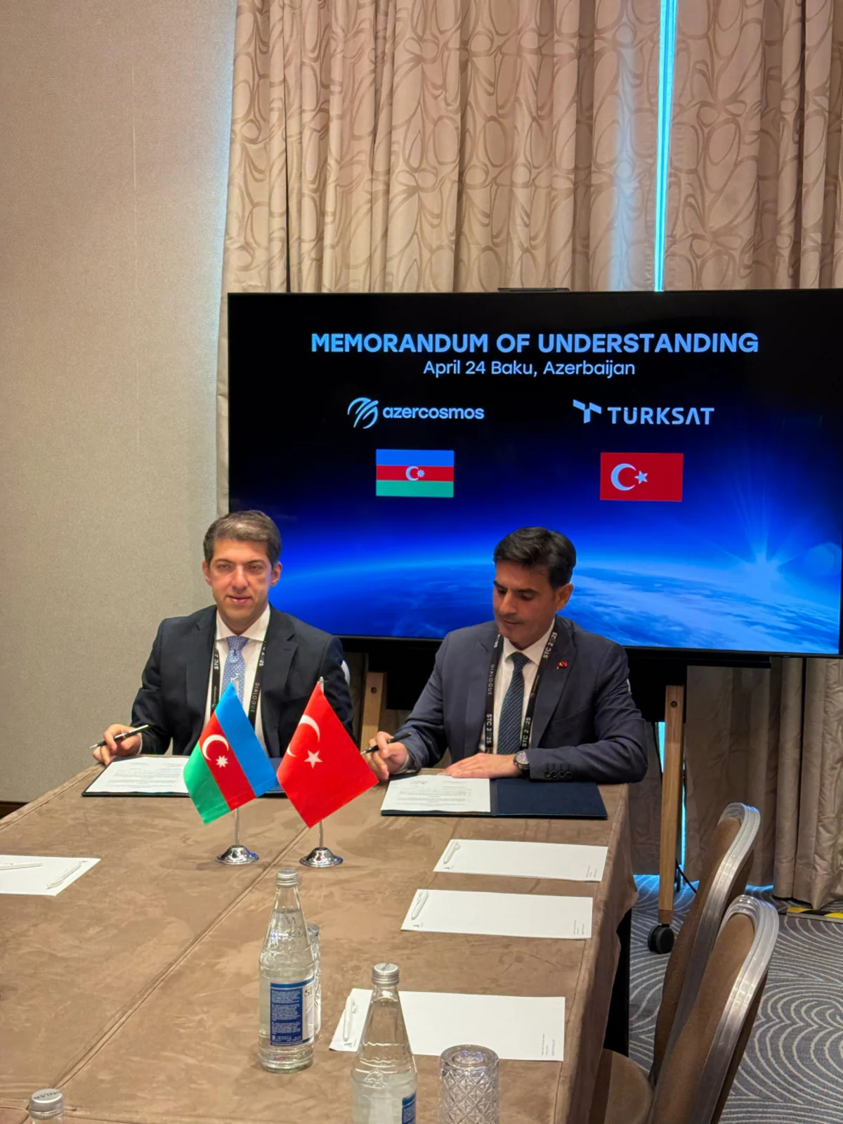 Azərkosmos və Türksat Anlaşma Memorandumu imzalayıb