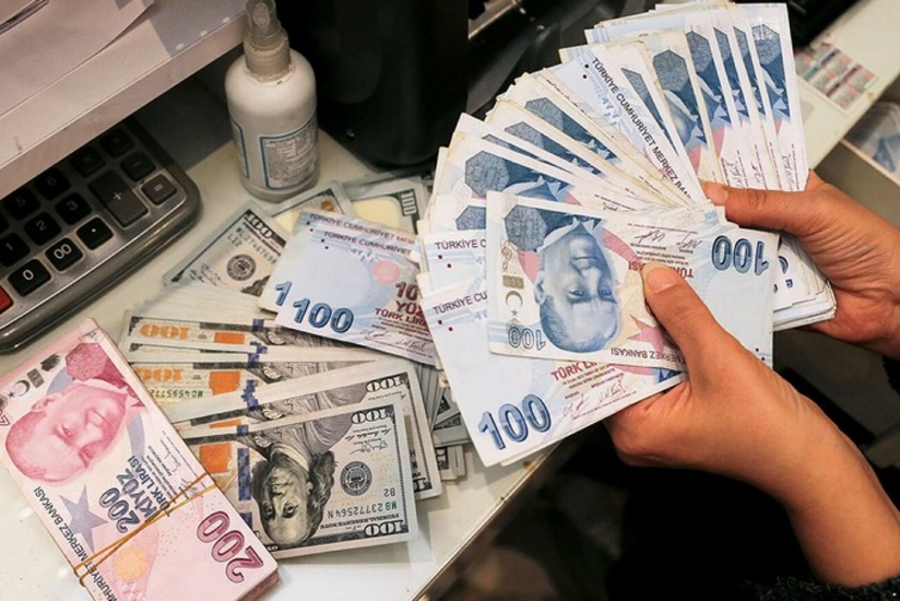 Turkish lira renews anti-record to US dollar