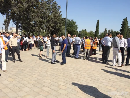 BP-nin Bakıdakı baş ofisində tüstülənmə olub, bütün işçilər təxliyyə edilib - FOTO
