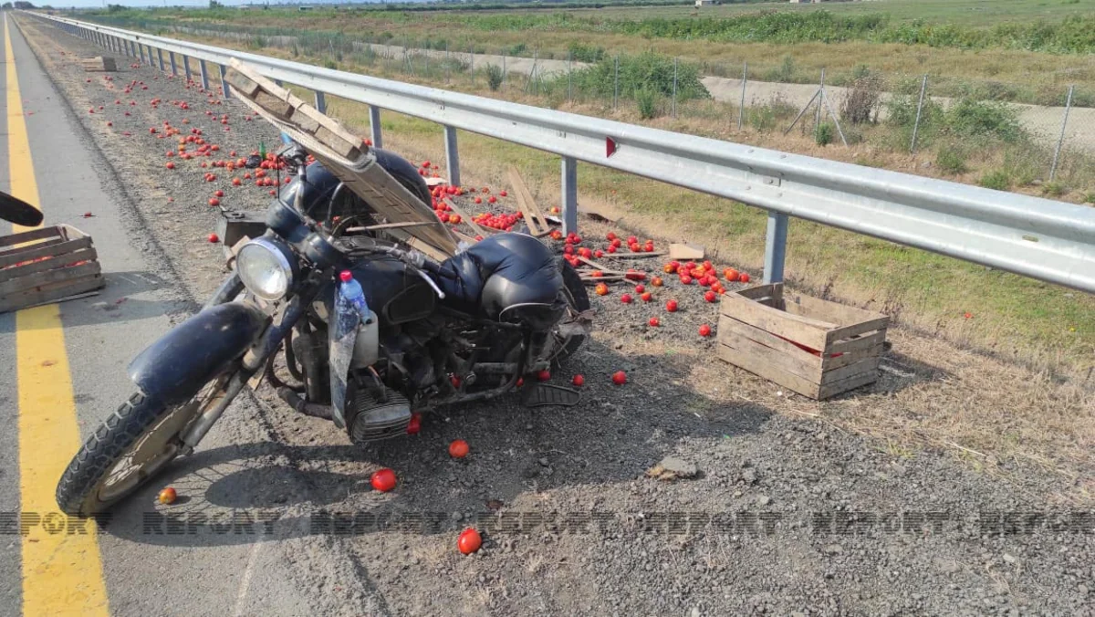 Lənkəranda yük avtomobili motosikletlə toqquşub, ölən var - YENİLƏNİB