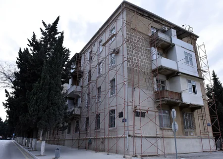 Şəhid general-mayor Polad Həşimovun adını daşıyan küçədə təmir işləri aparılır