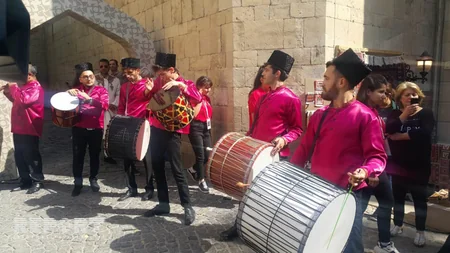 “El sənəti” I Bakı Beynəlxalq Ənənəvi Sənətkarlıq Festivalının açılışı olub